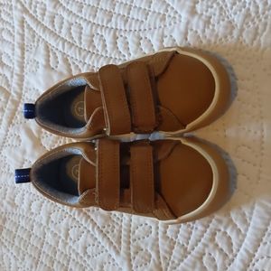 Brown Cat & Jack shoes NWOT